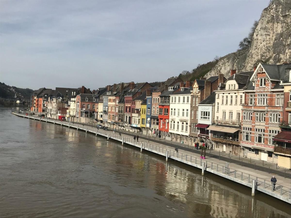 Appartement Le saxo cuivré à Dinant Extérieur photo
